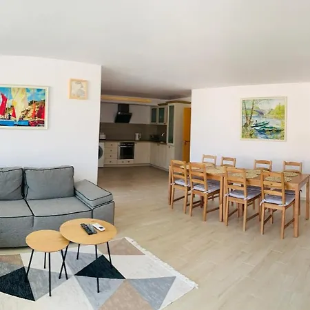 Apartment Apolonia