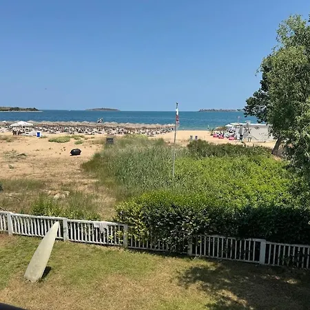 Apolonia Apartment
